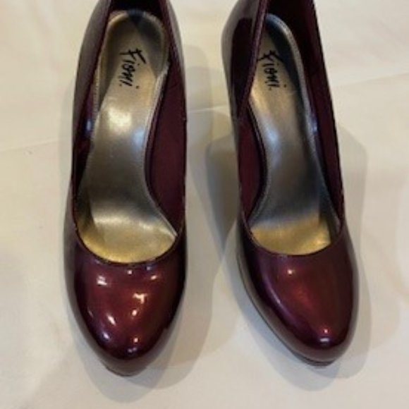 Fioni Stiletto Heels - Picture 6 of 6